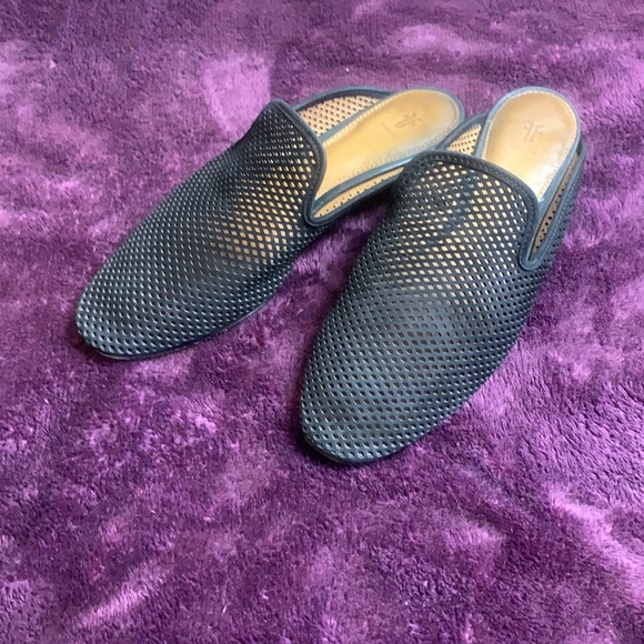 Frye Shoes - Frye Gwen Black Perf Slide